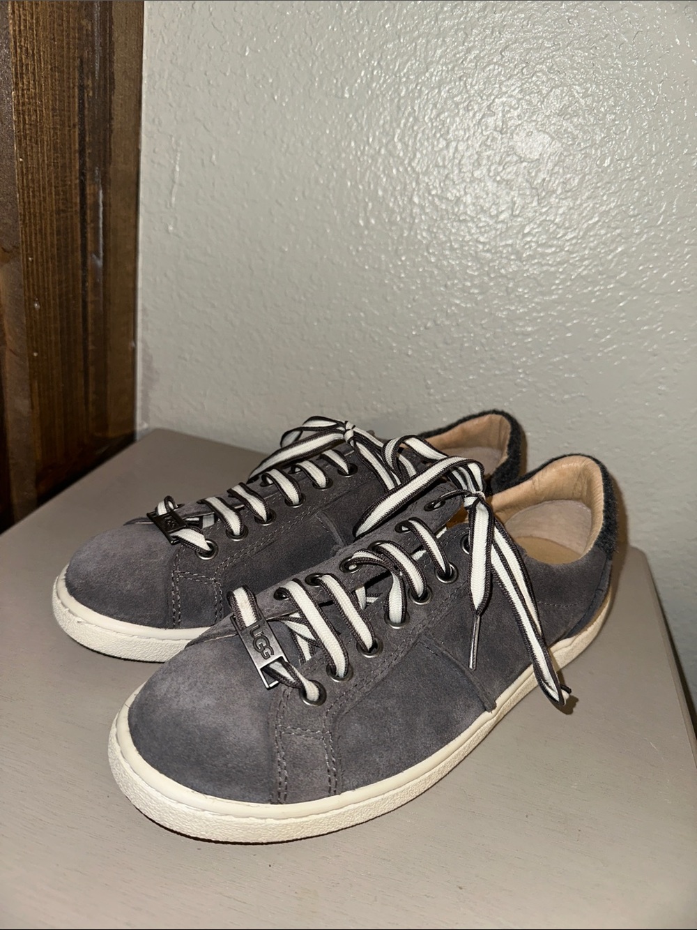 UGG Women's Charcoal Suede Sneakers with Striped Laces